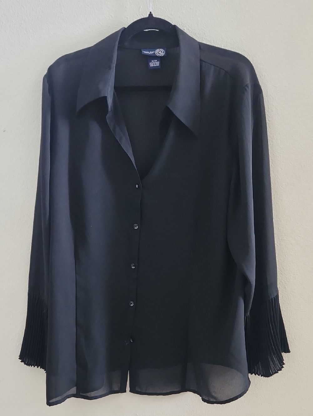 Venezia Jeans Black Button Down Shirt